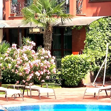 Апартамент Shato Del Marina Lounge Terrace *