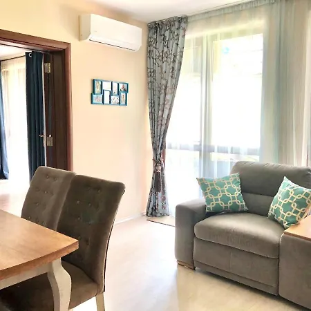 Апартамент Shato Del Marina Lounge Terrace