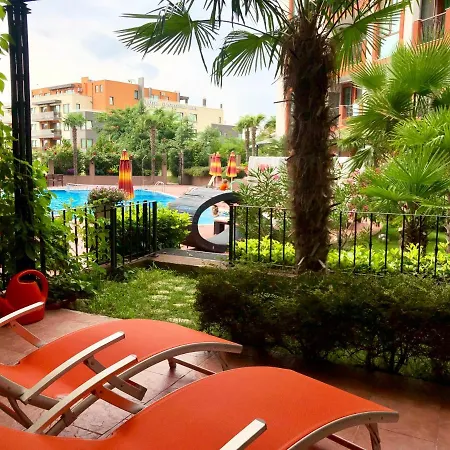Shato Del Marina Lounge Terrace Апартамент *